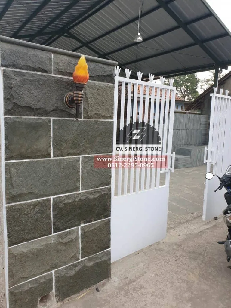 harga batu andesit rata alam untuk dinding pagar