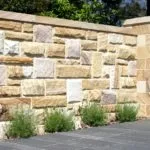 Aneka Bahan untuk Pasang Batu Alam & Tips Membelinya